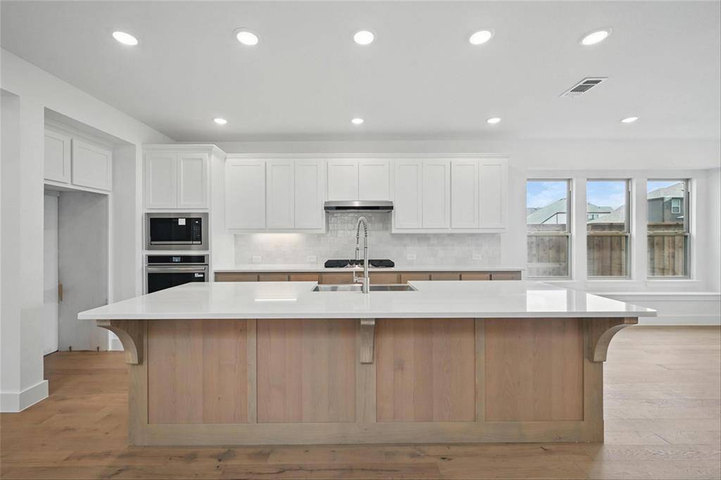 Van Alstyne, TX 75495,2041 Mack Avenue