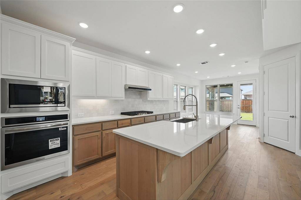 Van Alstyne, TX 75495,2041 Mack Avenue