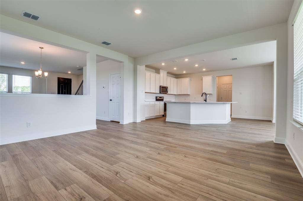 Seagoville, TX 75159,721 Saint Lawrence Drive
