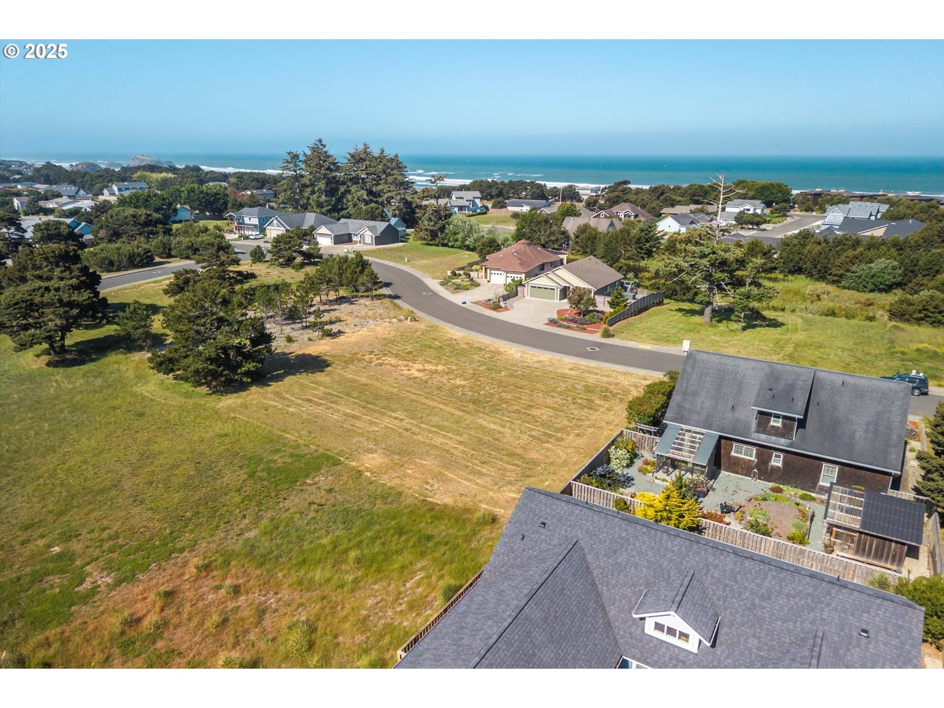 Bandon, OR 97411,2732 LINCOLN AVE #500&200