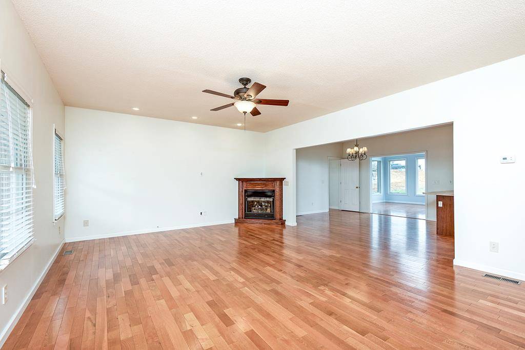 Glade Spring, VA 24340,12144 Harvard Lane