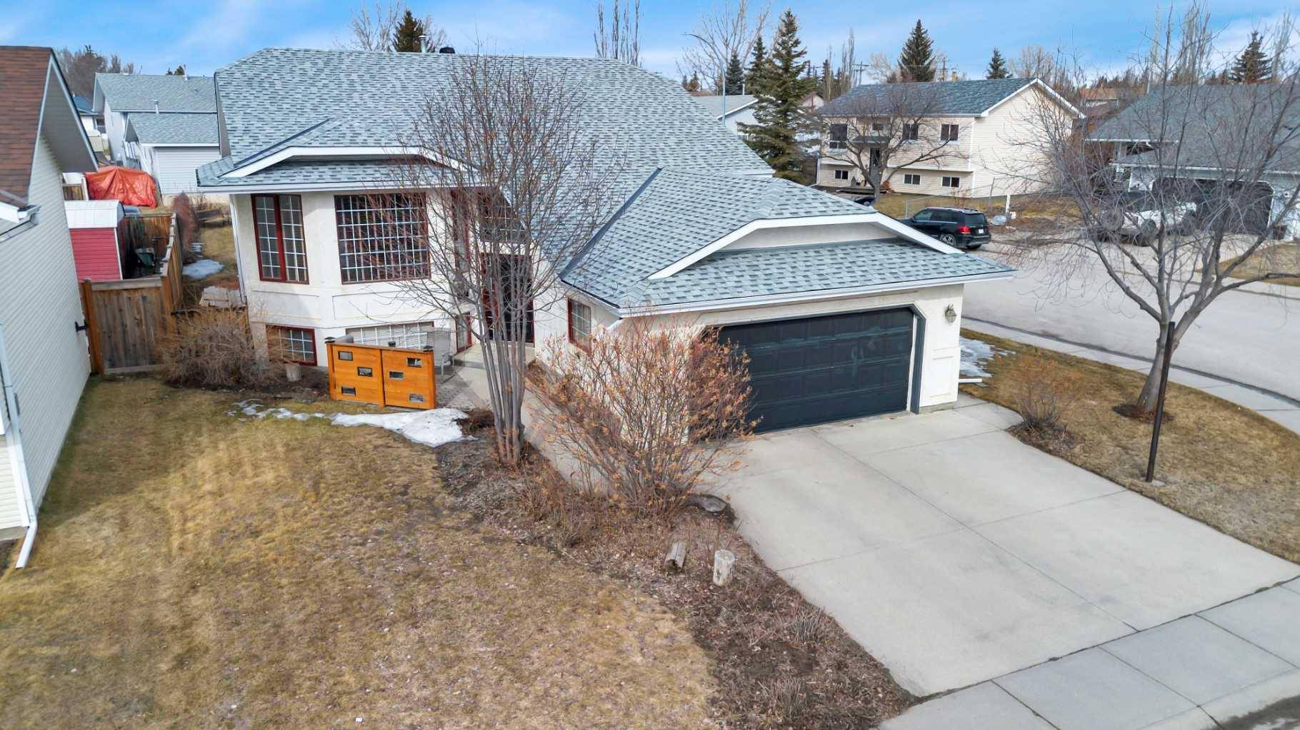 39 Greenview CRES, Strathmore, AB T1P 1L6