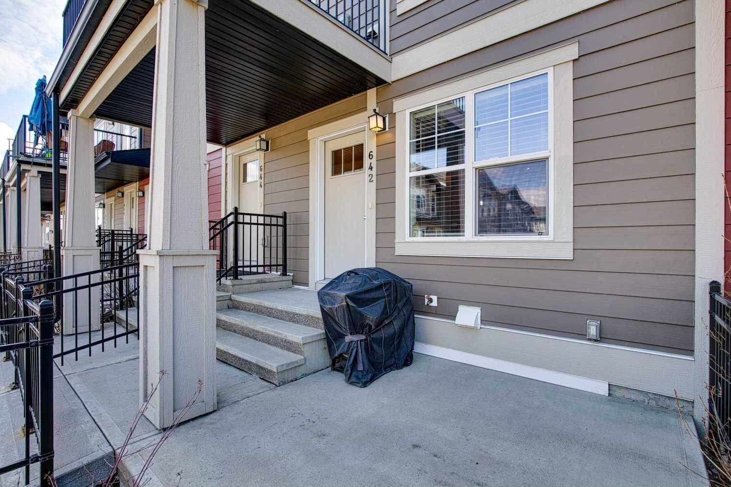 Calgary, AB T3M 0J1,642 Cranford WALK Southeast