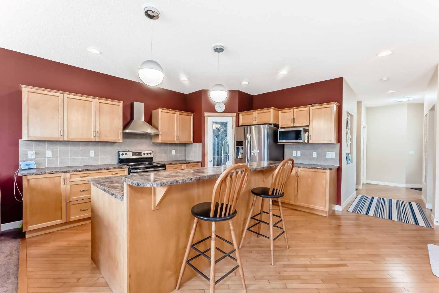 Calgary, AB T2Z 4W3,174 Brightonstone LNDG SE