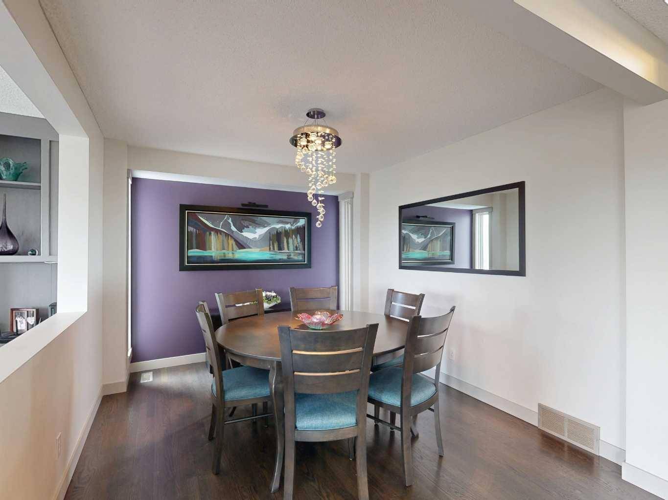 Calgary, AB T3H 2E8,24 Christie Park HL SW