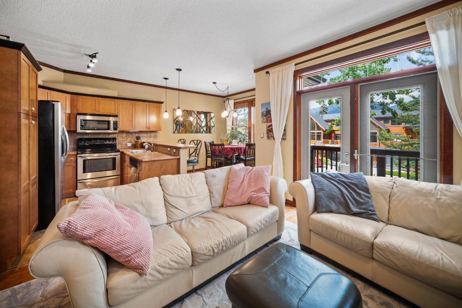 Canmore, AB T1W 3J6,70 Dyrgas Gate #105