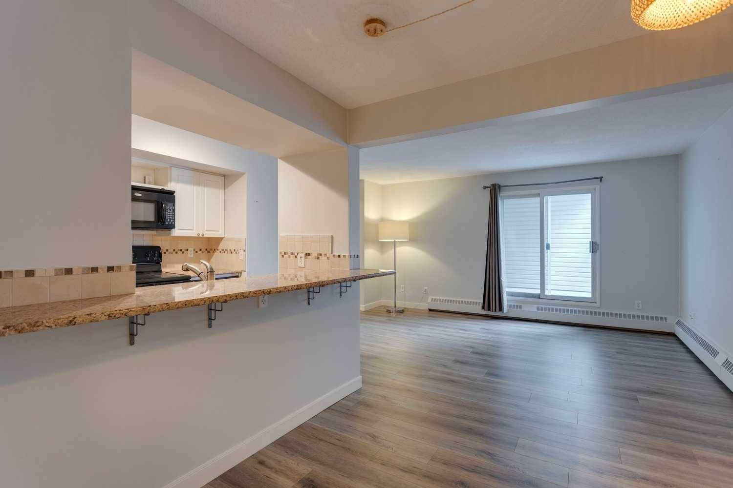 Calgary, AB T2S1P4,2204 1 ST SW #310