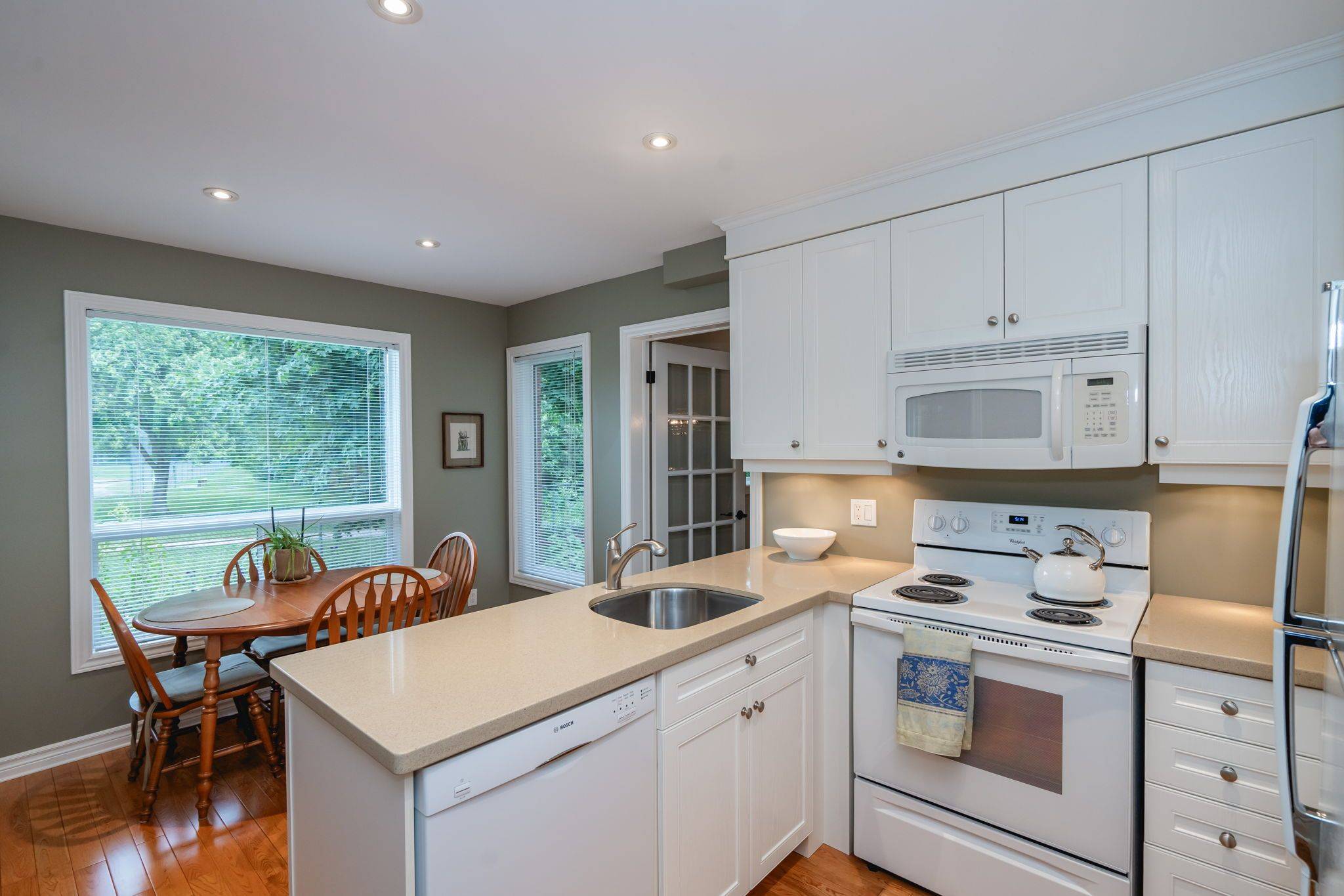 Midland, ON L4R 4Y1,167 LUCKPORT CRES