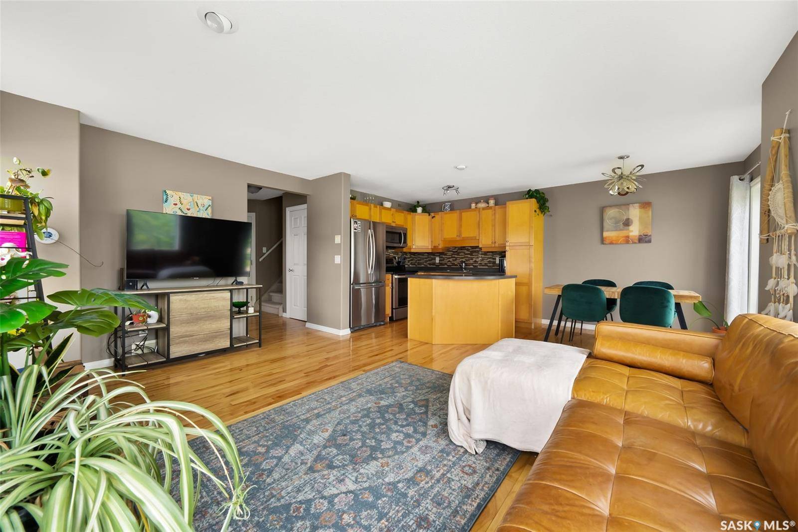 Regina, SK S4V 3E3,2400 Tell PLACE #35