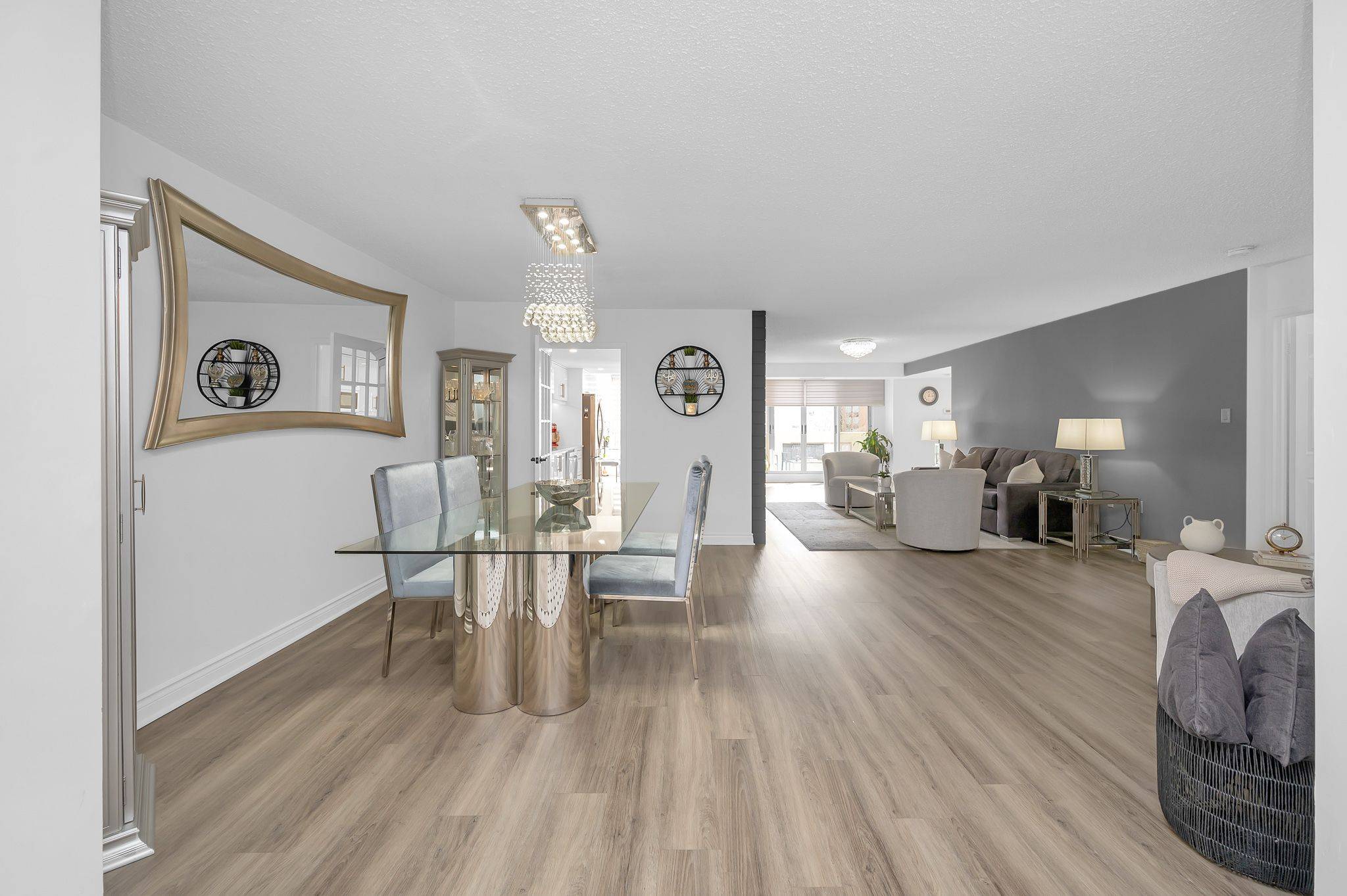 Burlington, ON L7S 2H8,1237 North Shore BLVD E #301