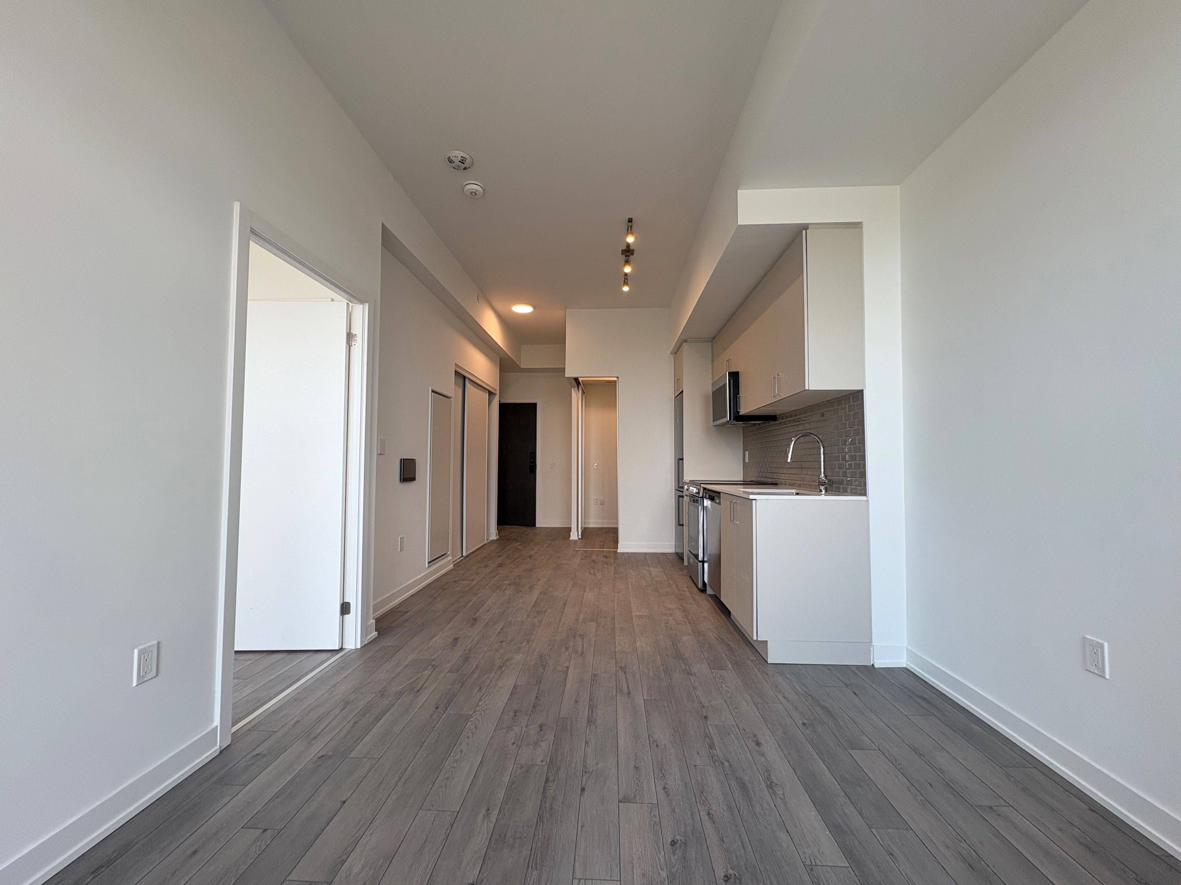 Oakville, ON L6H 8C7,1005 Dundas ST E #136