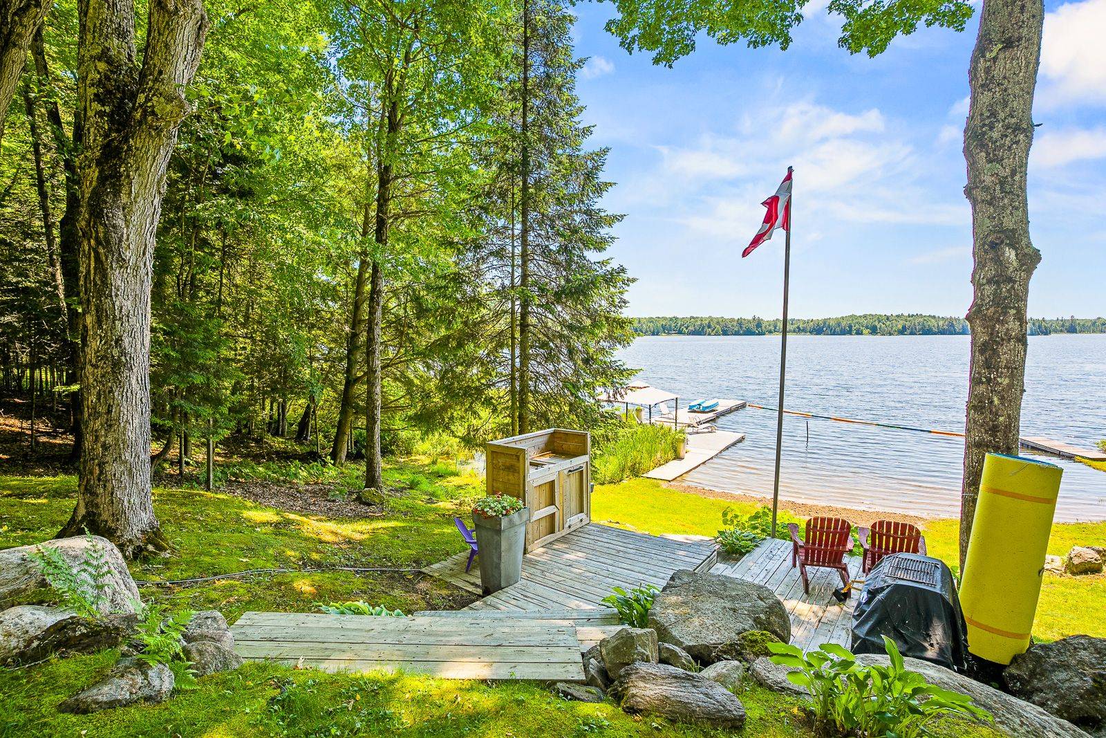 Highlands East, ON K0M 1R0,1047 BALMORAL LN