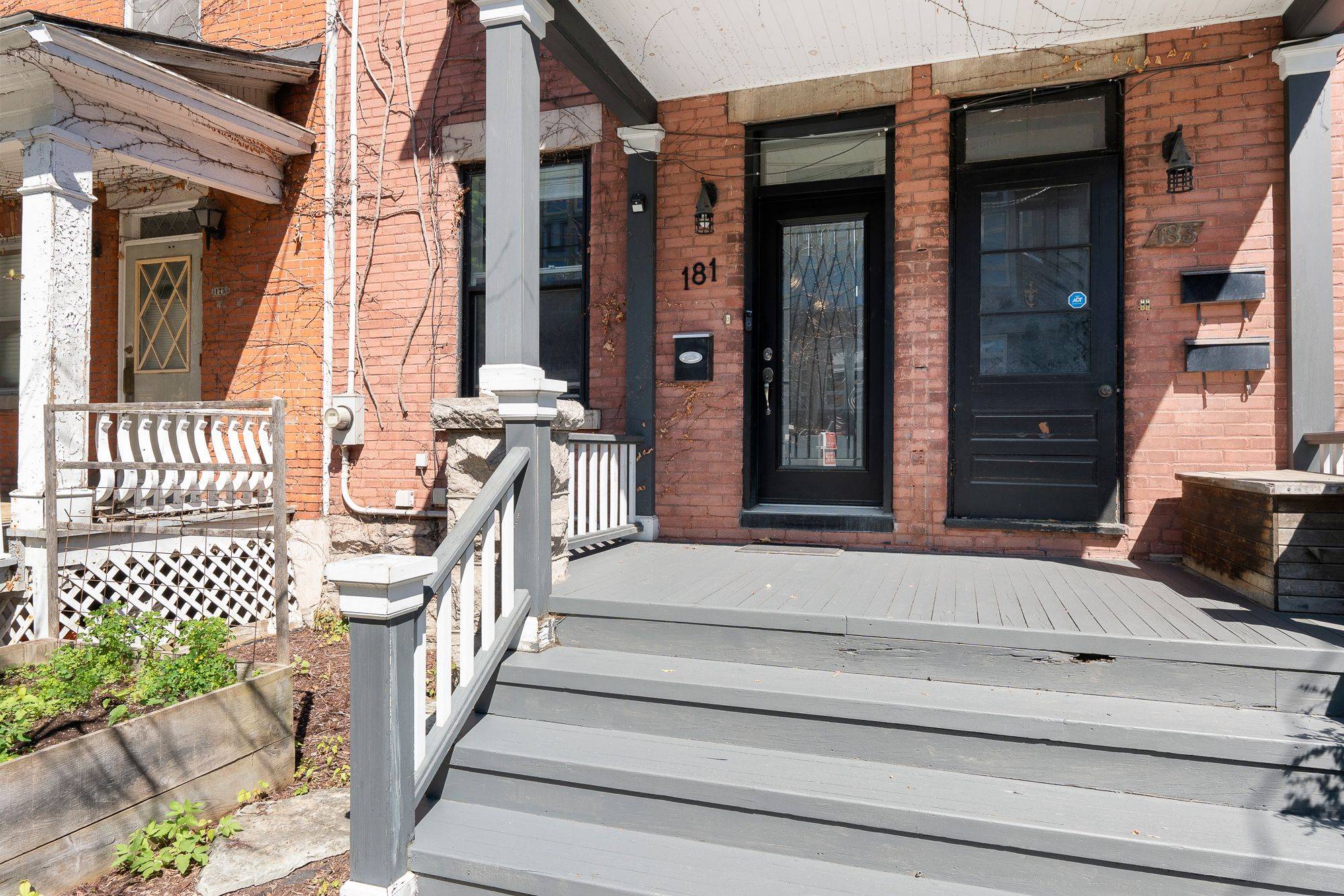 Lower Town - Sandy Hill, ON K1N 5J1,181 GUIGUES AVE