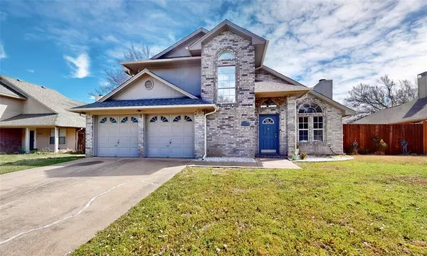 7736 Western Oaks Drive,  North Richland Hills,  TX 76182