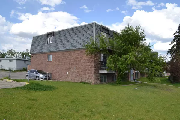 Calgary, AB T2K 4W3,431c Huntsville CRES Northwest #305