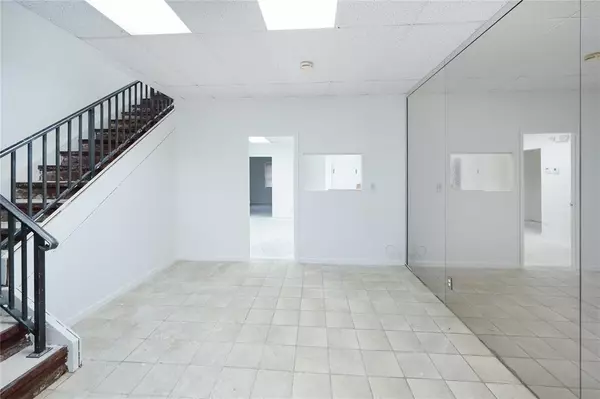 Fort Lauderdale, FL 33351,7800 W Oakland Park Blvd #101