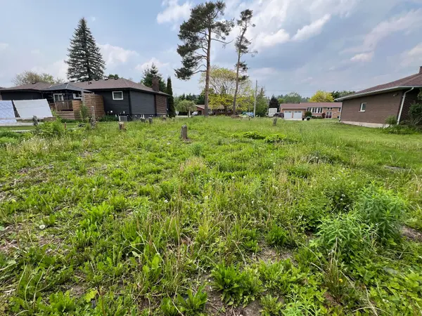 Clearview, ON L0M 1G0,29 Nelson ST