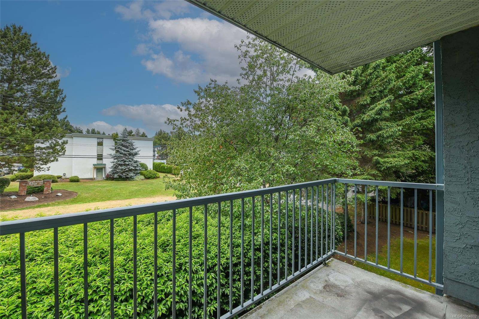 Courtenay, BC V9N 3R9,1050 Braidwood Rd #310