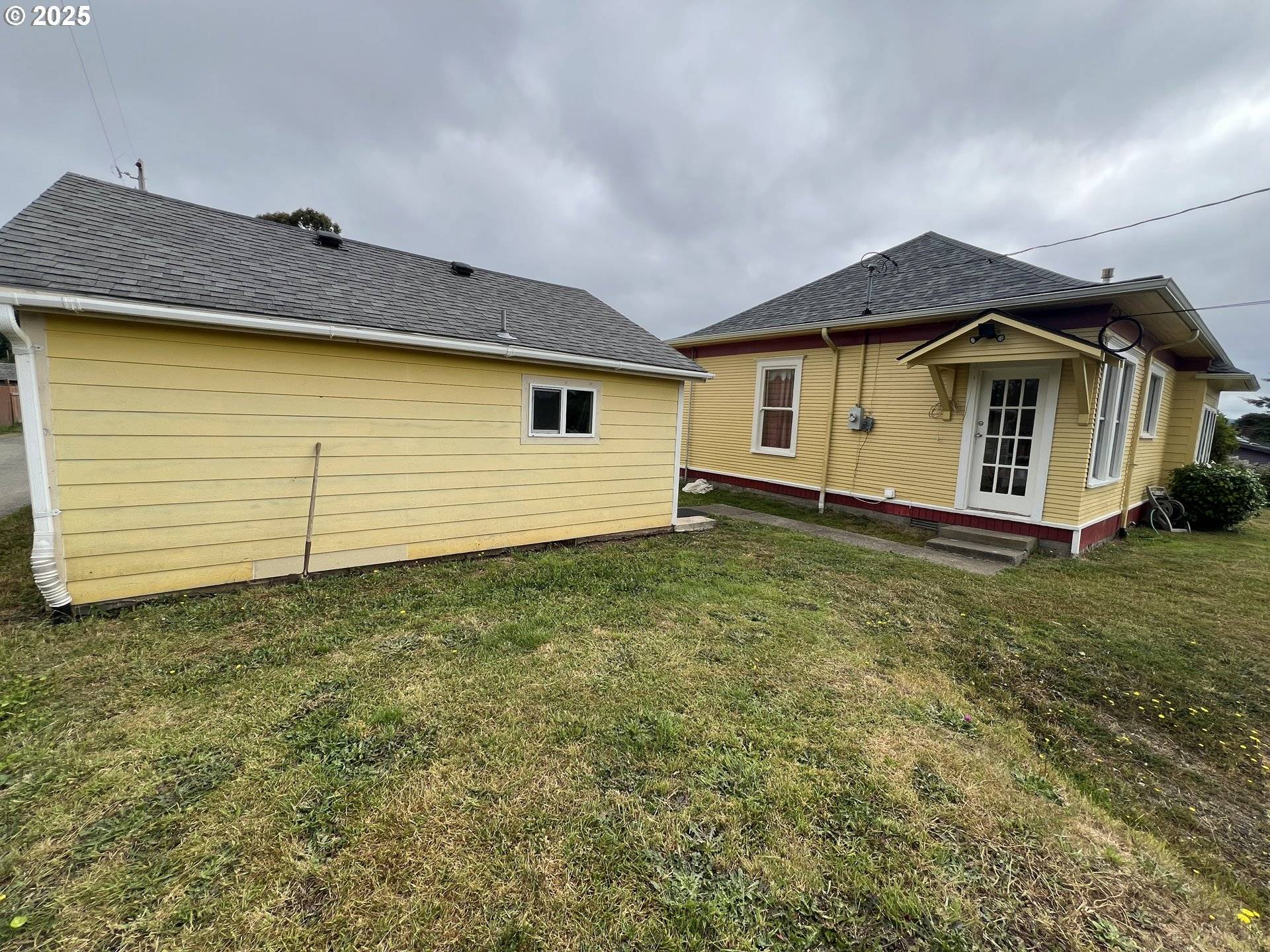 North Bend, OR 97459,2690 SHERIDAN AVE