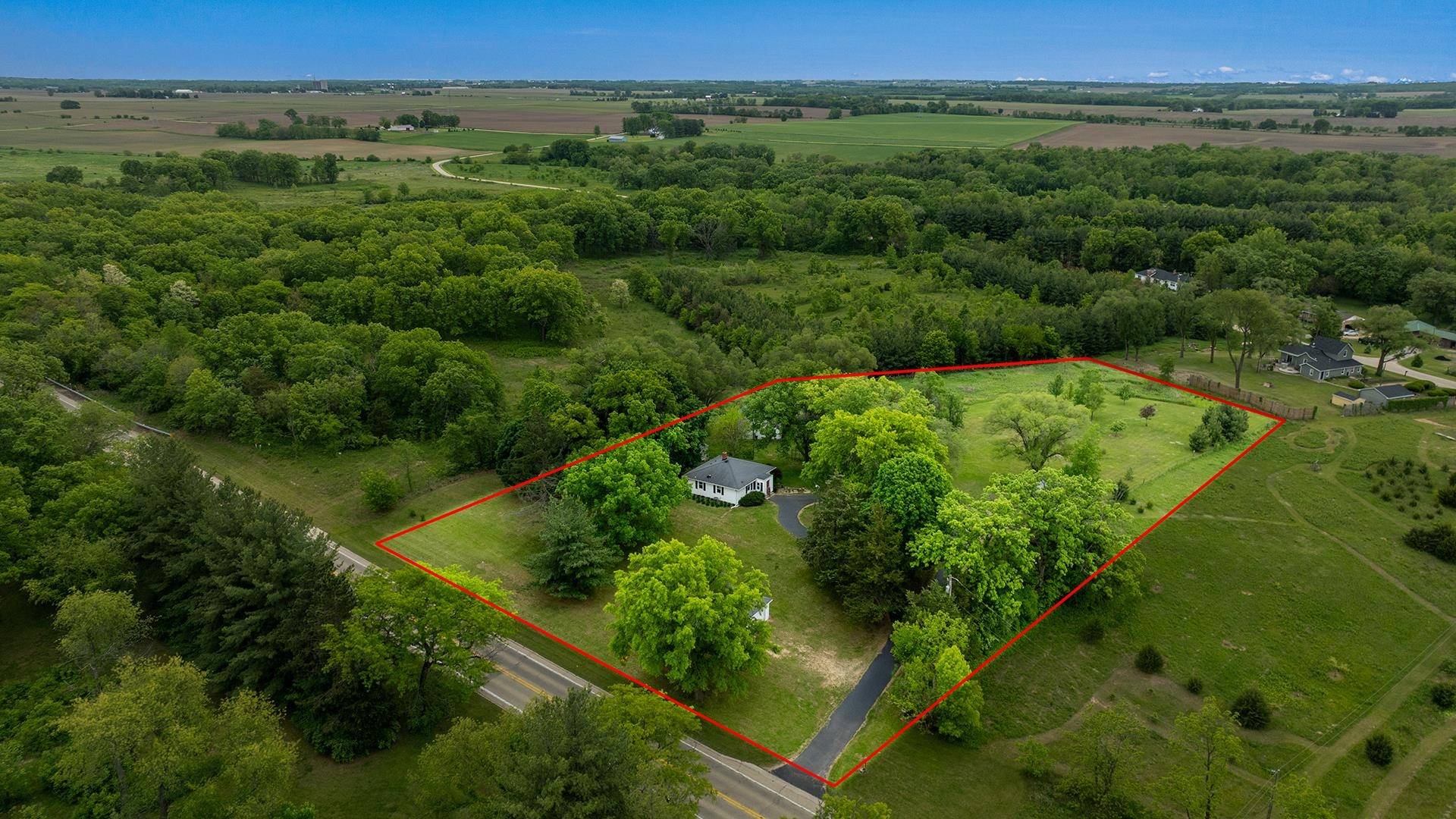 4165 E IL RT 64, Oregon, IL 61061