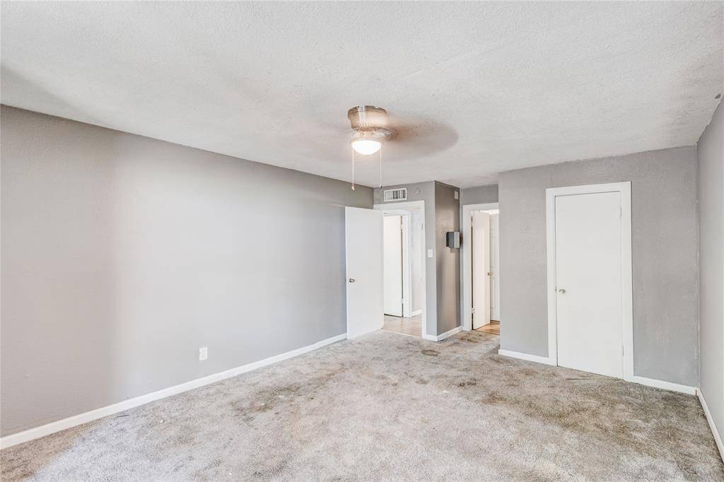 Fort Worth, TX 76116,5057 Ridglea Lane #1111