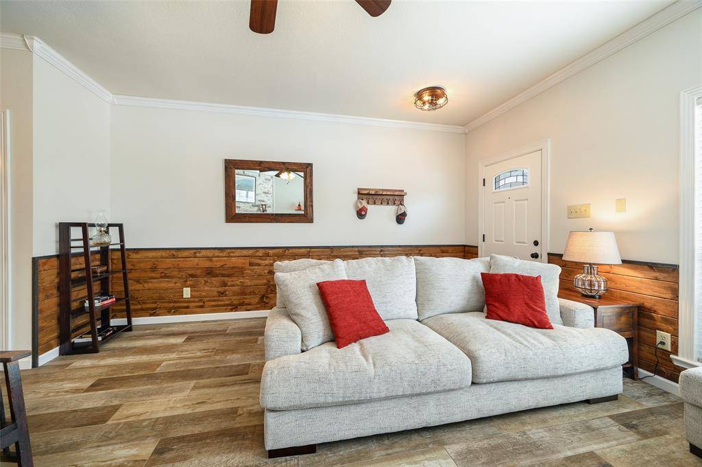 Coppell, TX 75019,228 Samuel Boulevard #S 5