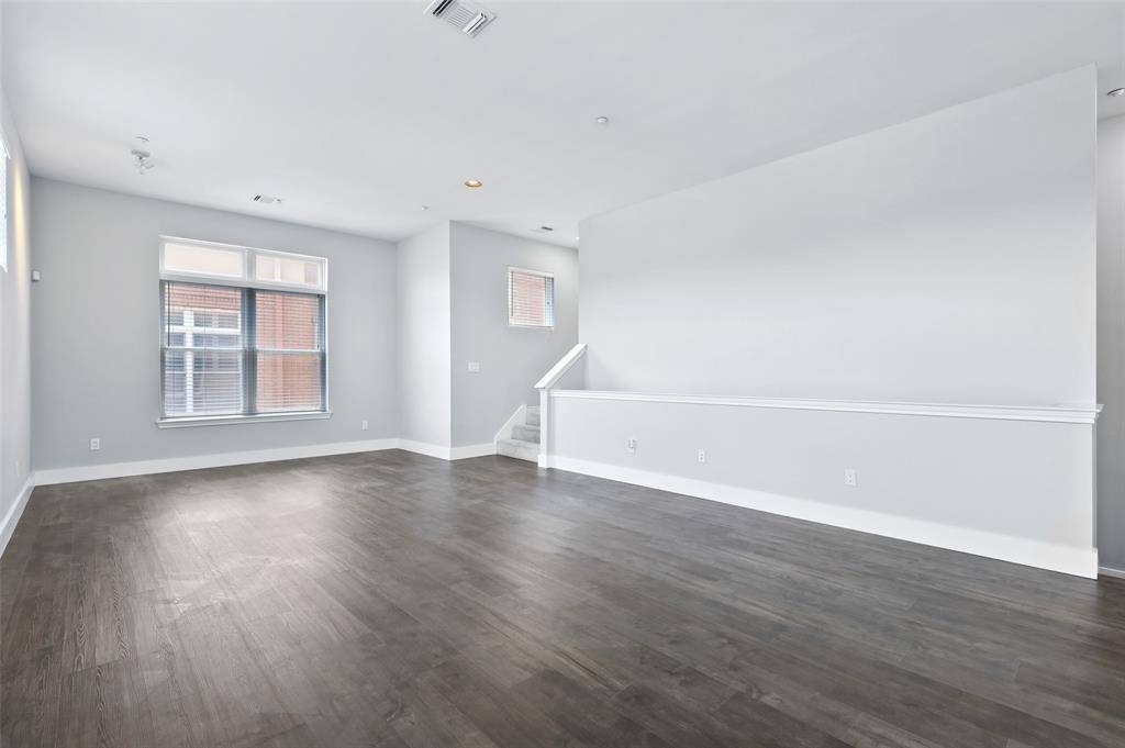 Dallas, TX 75205,4412 Mckinney Avenue #9
