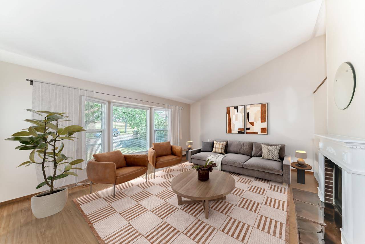 Calgary, AB T1Y5K4,4173 44 AVE Northeast