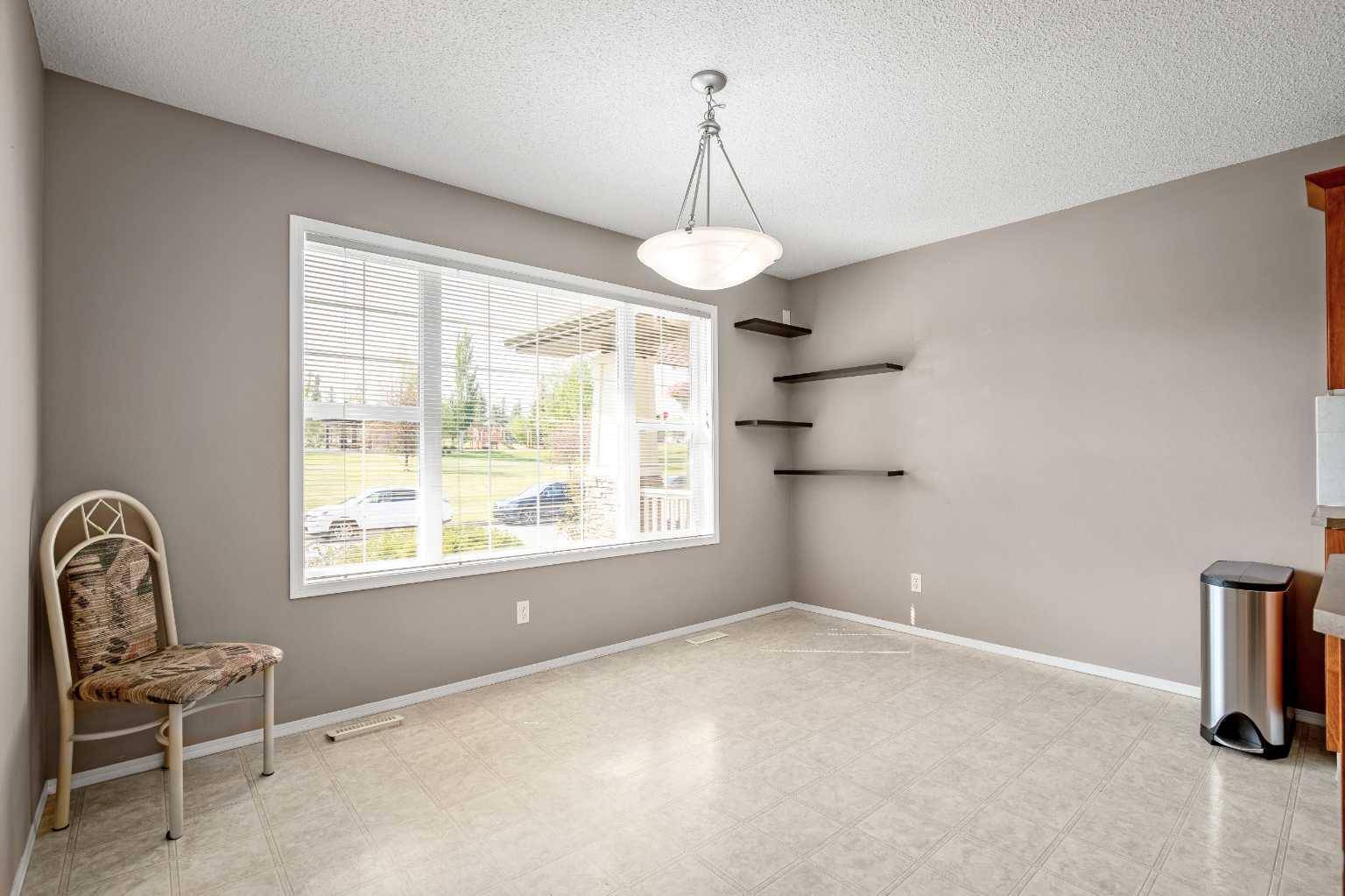 Calgary, AB T3K 5T4,70 Panamount SQ NW