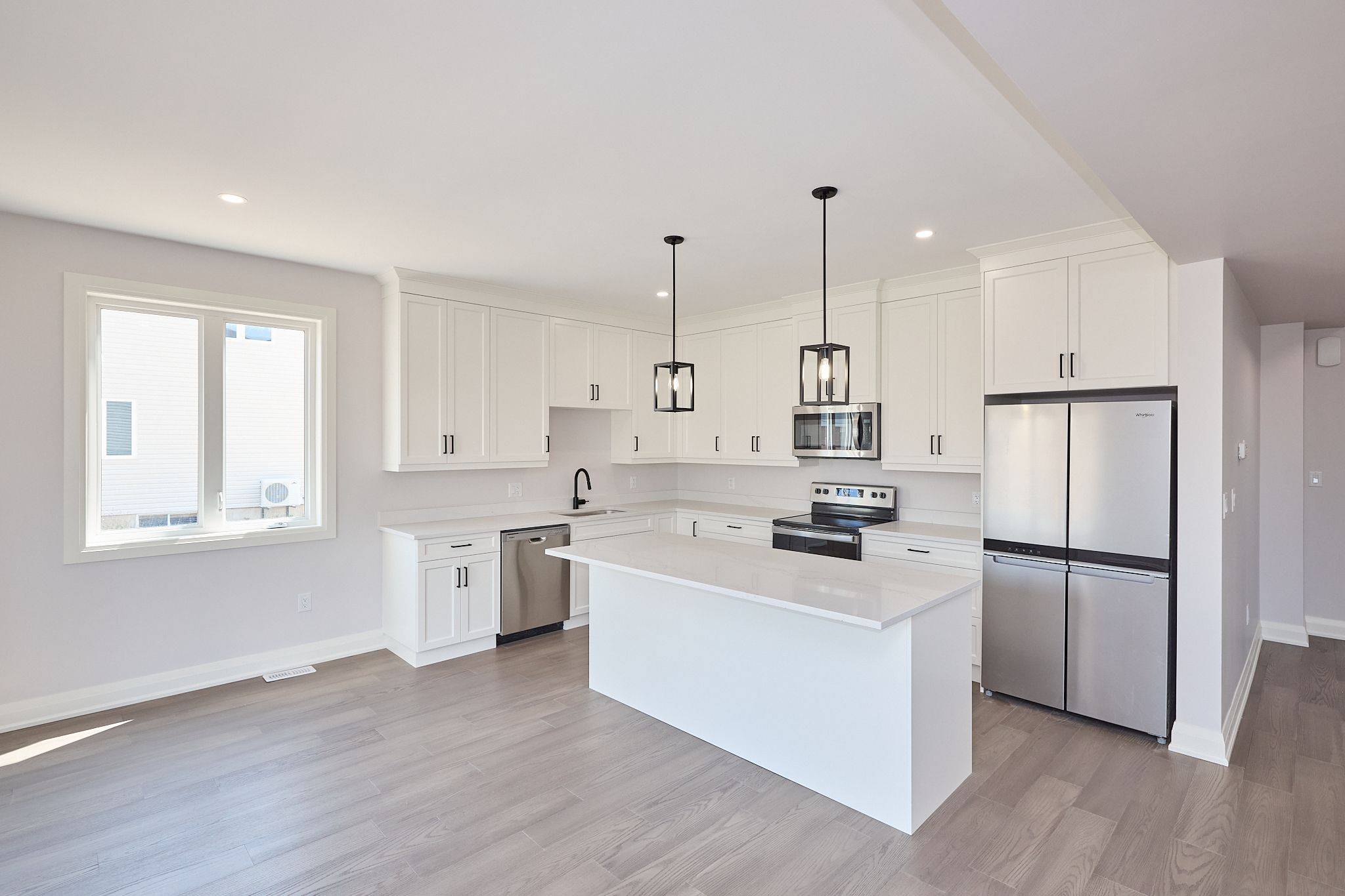 Thorold, ON L2V 0M6,195 Hodgkins AVE
