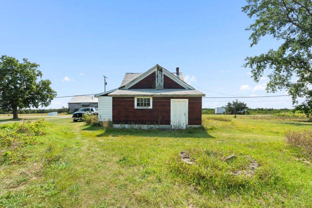 Prince Edward County, ON K0K 2T0,1677 County 8 RD