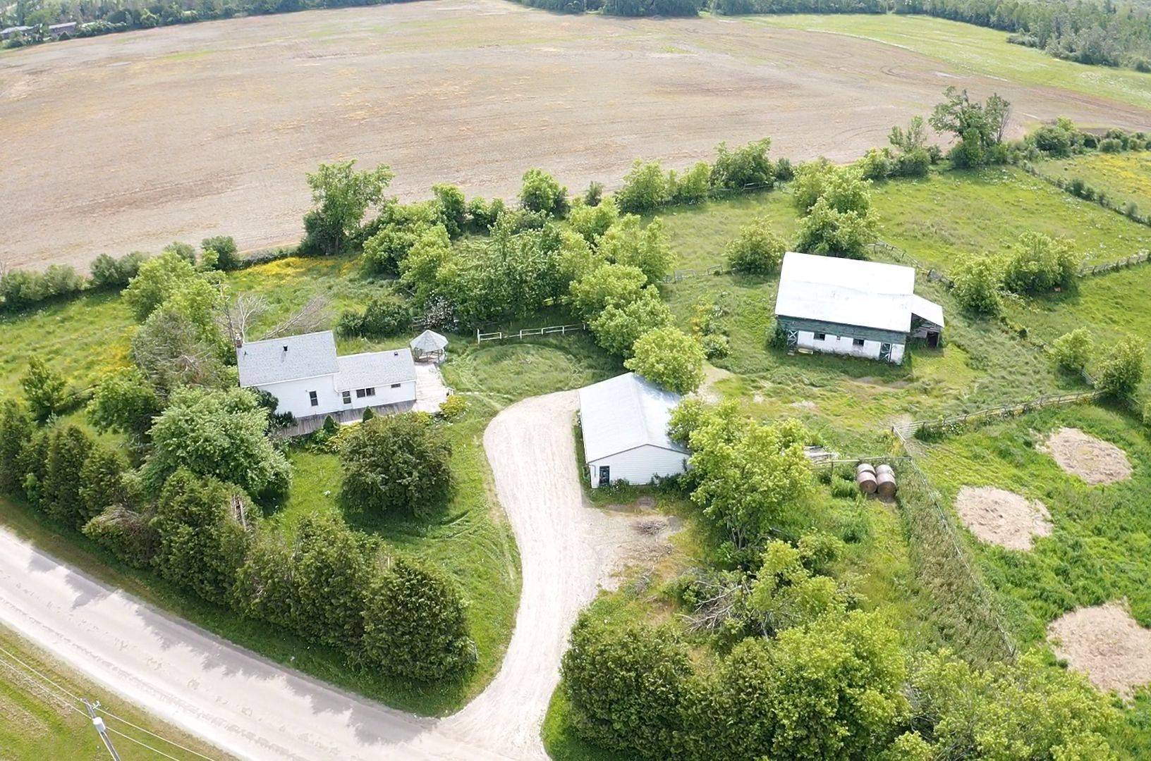 68 Stoney Creek RD, Kawartha Lakes, ON K9V 4R4