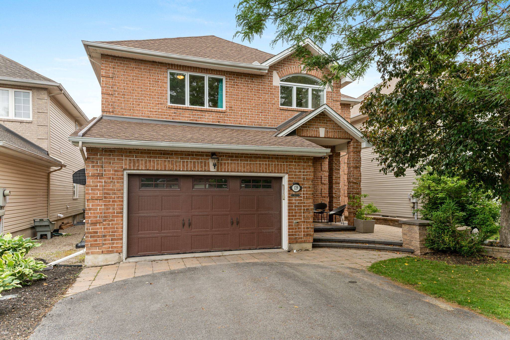 Kanata, ON K2M 2Z9,129 Osprey CRES