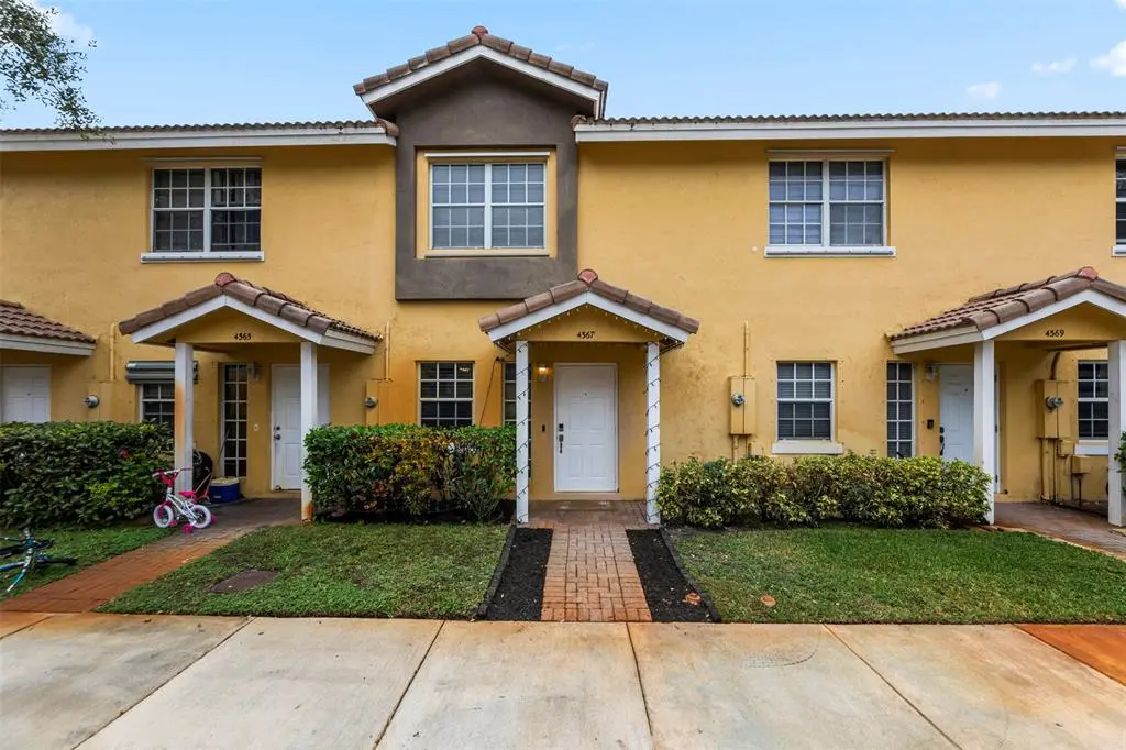 Fort Lauderdale, FL 33319,4367 NW 69th Ter #4367