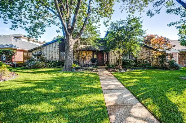 1705 Yorkshire Drive, Richardson, TX 75082