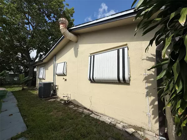 Tamarac, FL 33319,4314 NW 47th Ct