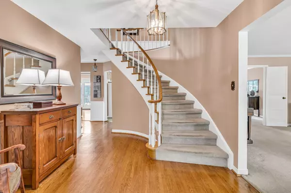 Mississauga, ON L4Y 3L4,3521 Pinesmoke CRES