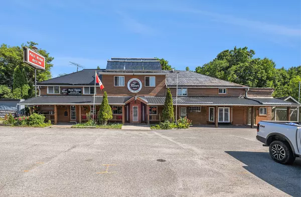 Tay Valley, ON K0H 2B0,21980 Hwy 7 HWY