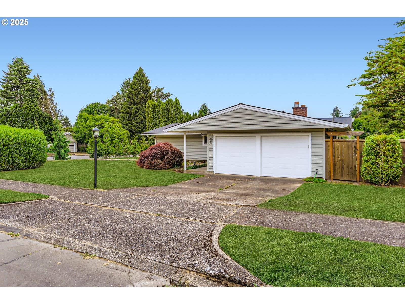 Portland, OR 97225,1925 SW KNOLLCREST DR