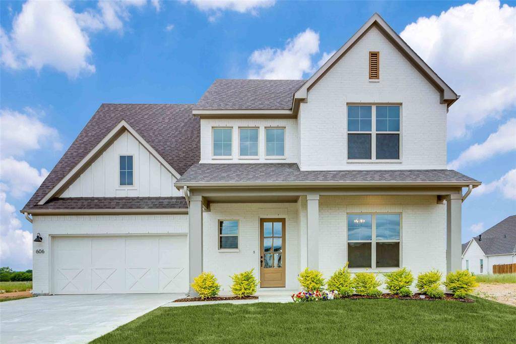 606 Finch Avenue,  Aledo,  TX 76008