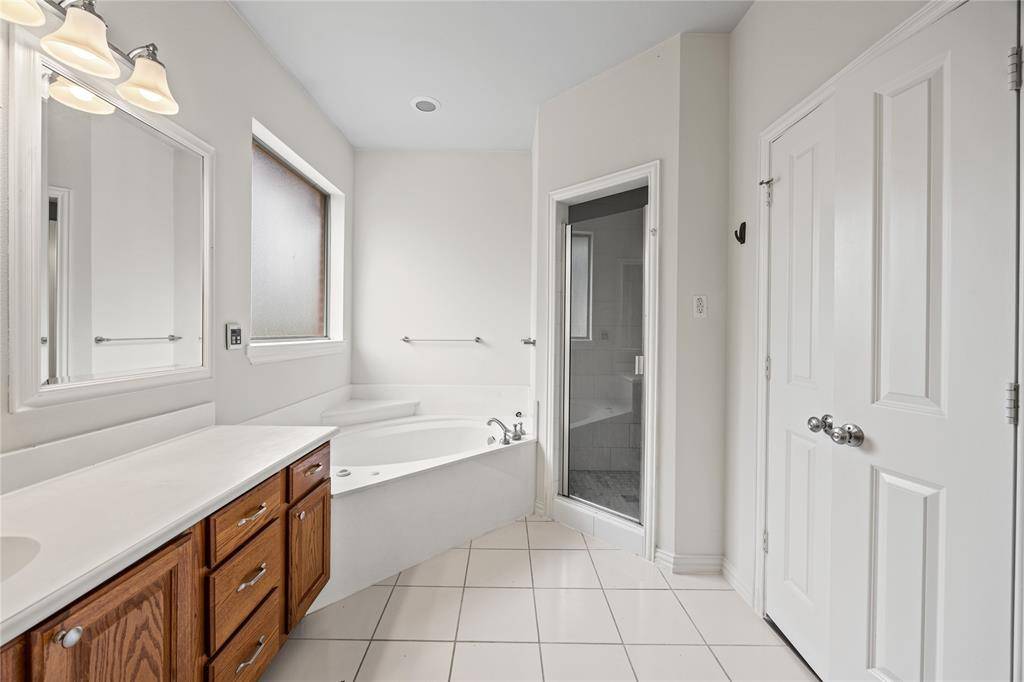 Mesquite, TX 75150,4816 Club View Circle