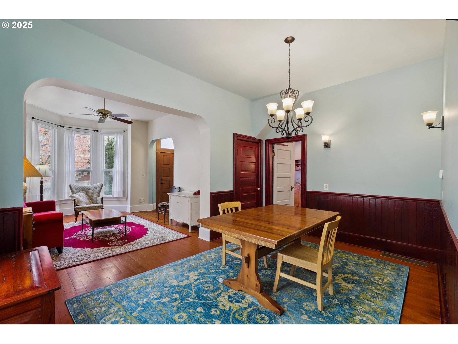 Portland, OR 97201,130 SW WOODS ST