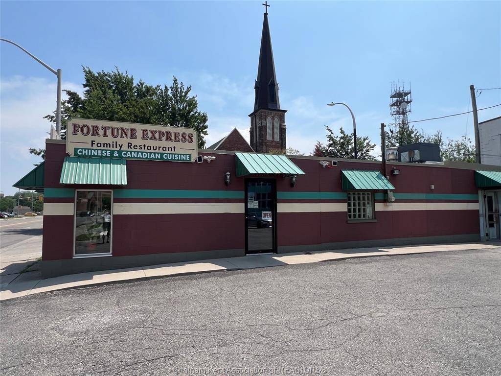 Chatham, ON N7M 1J1,104 WELLINGTON Street