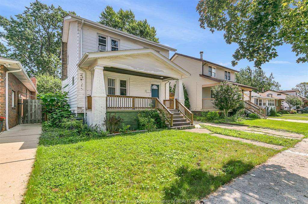 Windsor, ON N8Y 4K1,1362 BERNARD Road