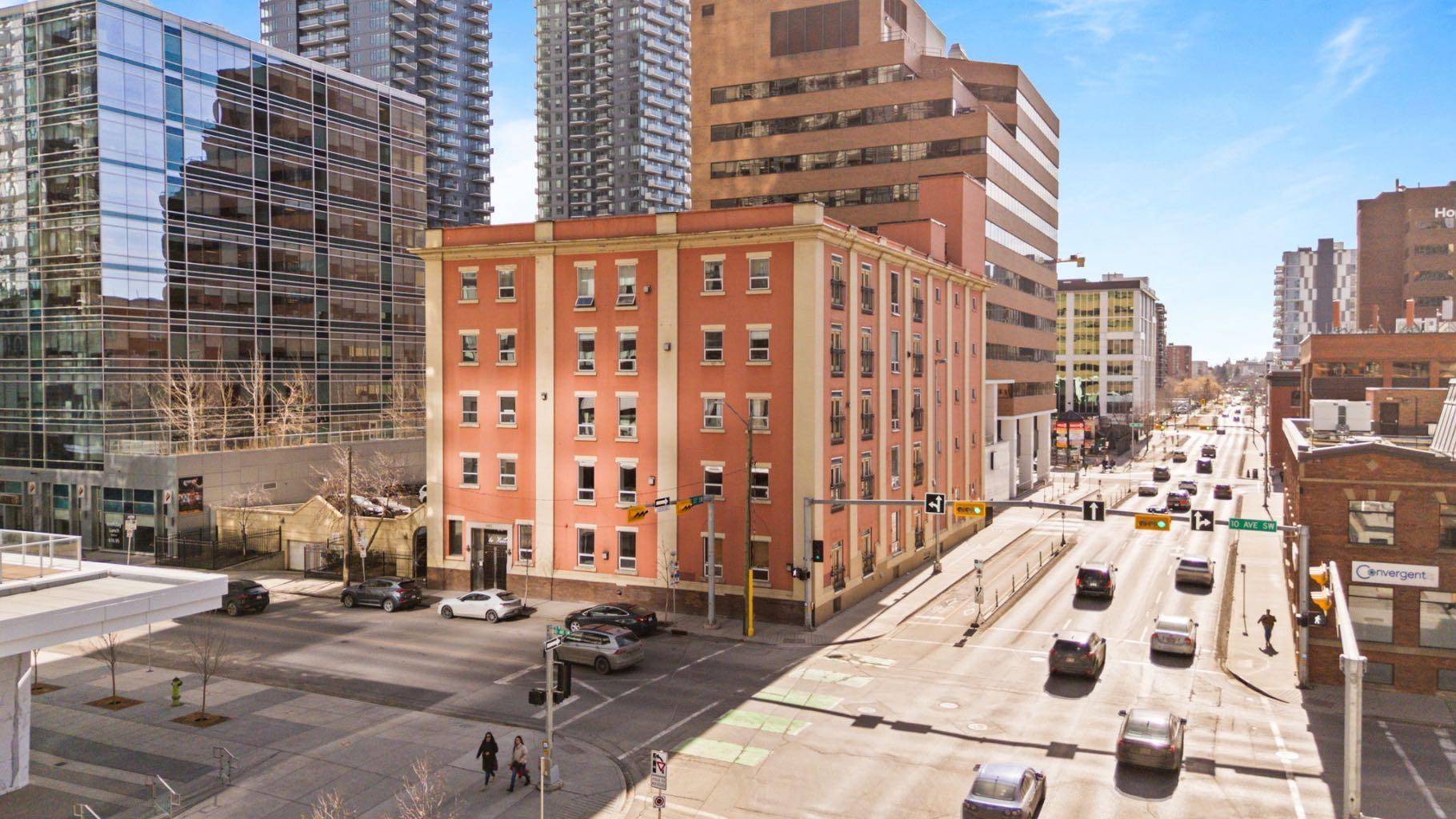 535 10 AVE Southwest #403, Calgary, AB T2R 0A8