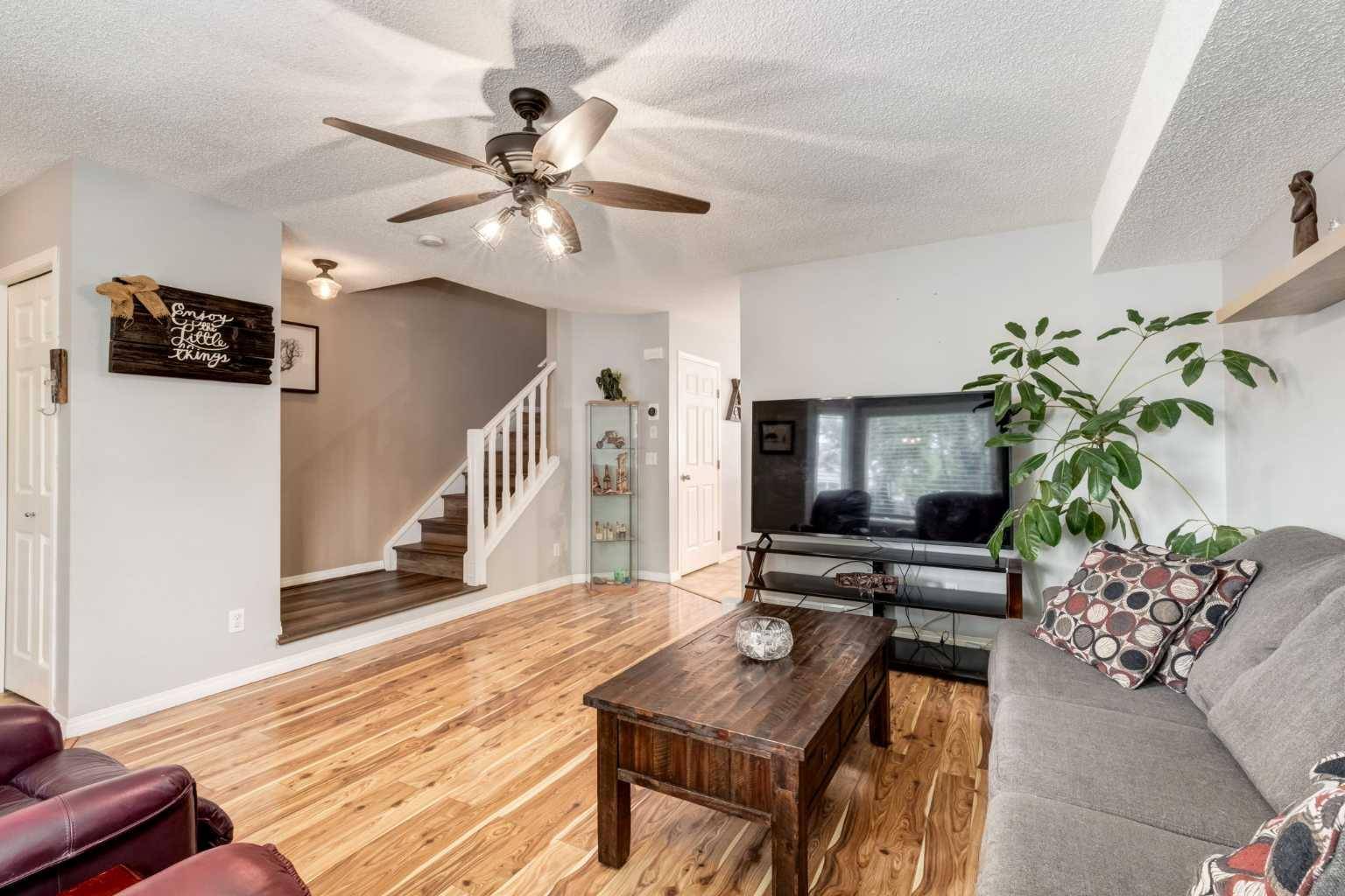 Calgary, AB T2C 0N2,6217 18A ST SE