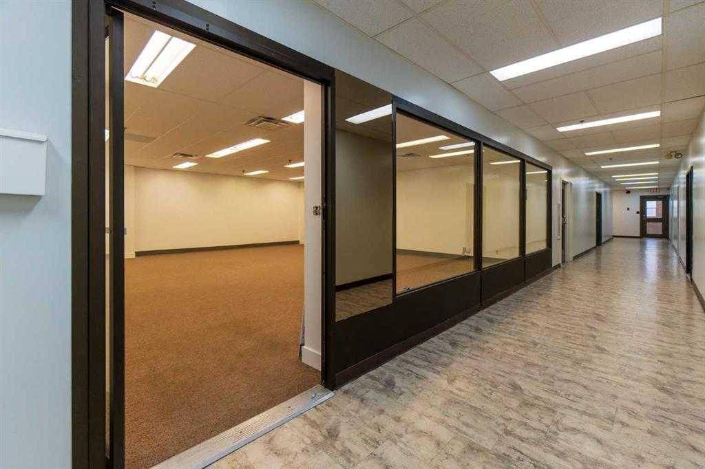 Red Deer, AB T4N 1X9,4929 Ross ST