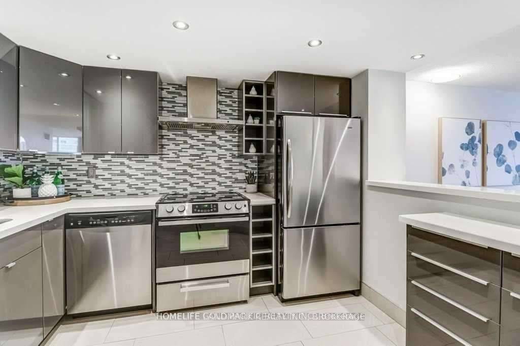 Toronto C08, ON M4Y 2X3,15 Maitland PL #1903