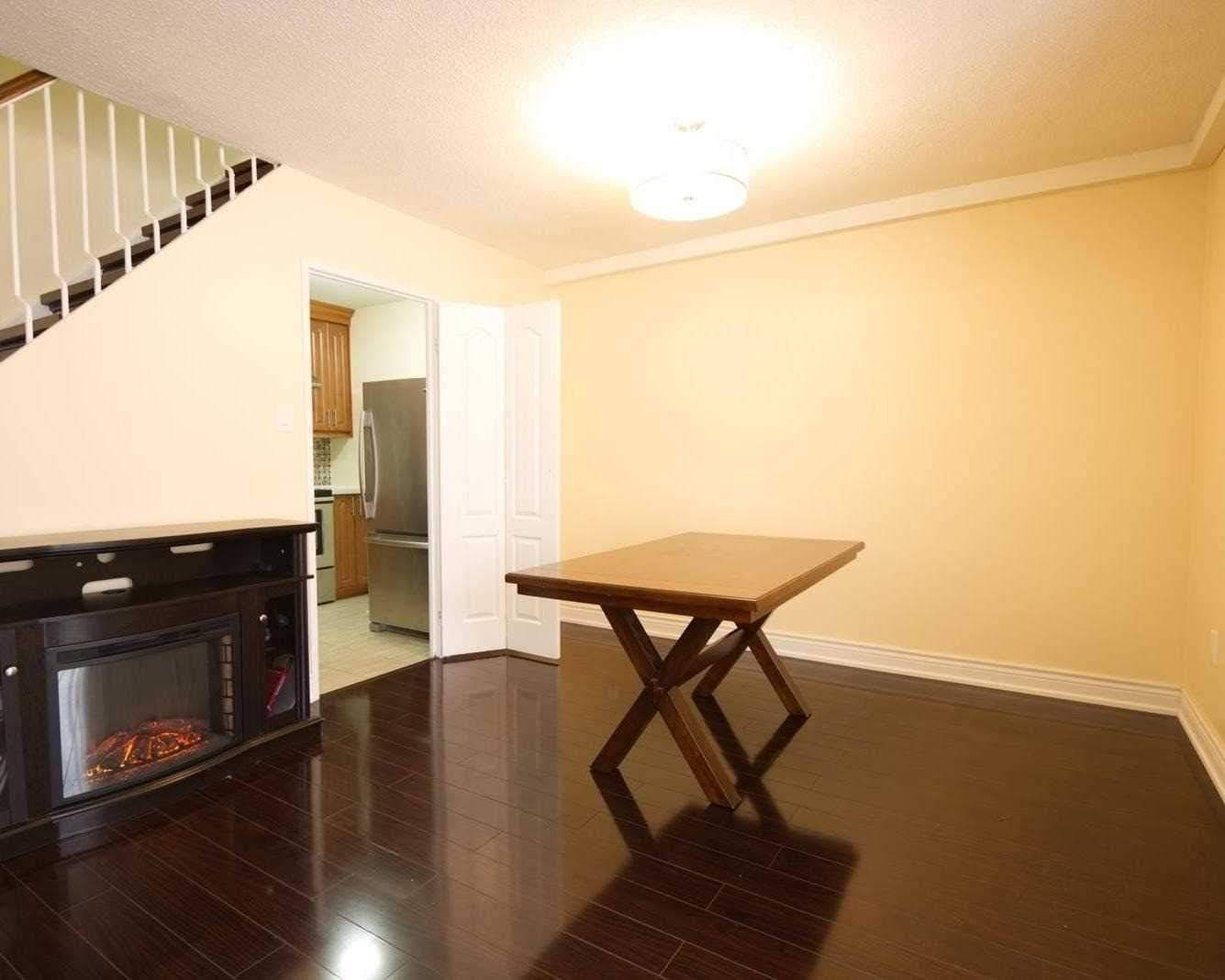 Toronto E09, ON M1E 4X2,100 Mornelle CT #1040