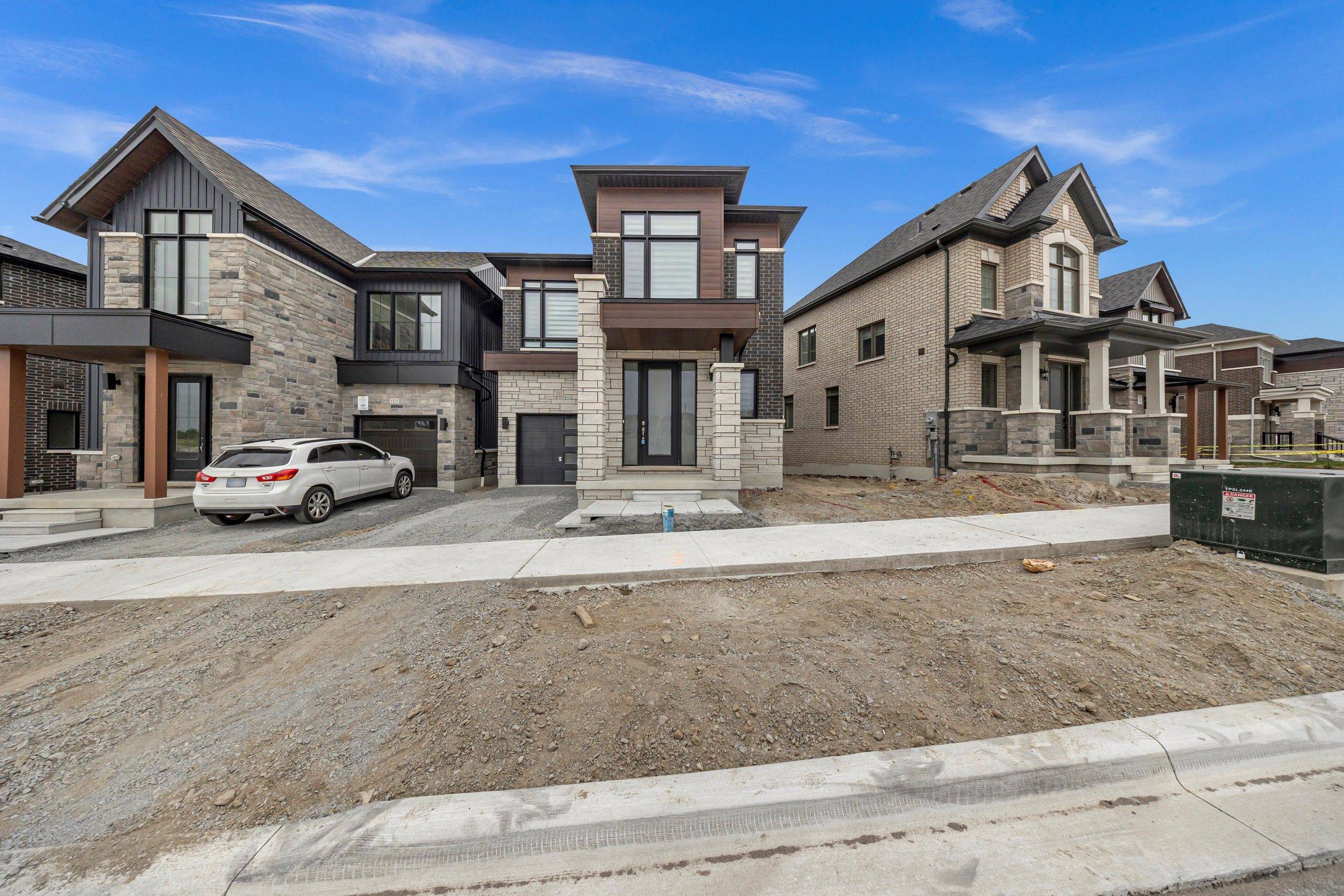 1111 Zircon MNR, Pickering, ON L1X 0P7